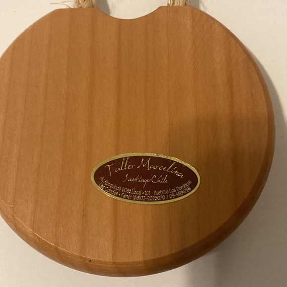 Pressed Flower Wood Wall Hanging Key Holder Made in Chile - Picture 4 of 4